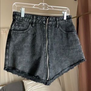 Black denim zip up skirt🖤